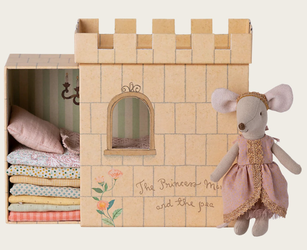 Princess and the Pea Big Sister Mouse Play Set