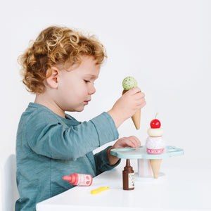 Carlo`s Ice Cream Stand Wooden Toy